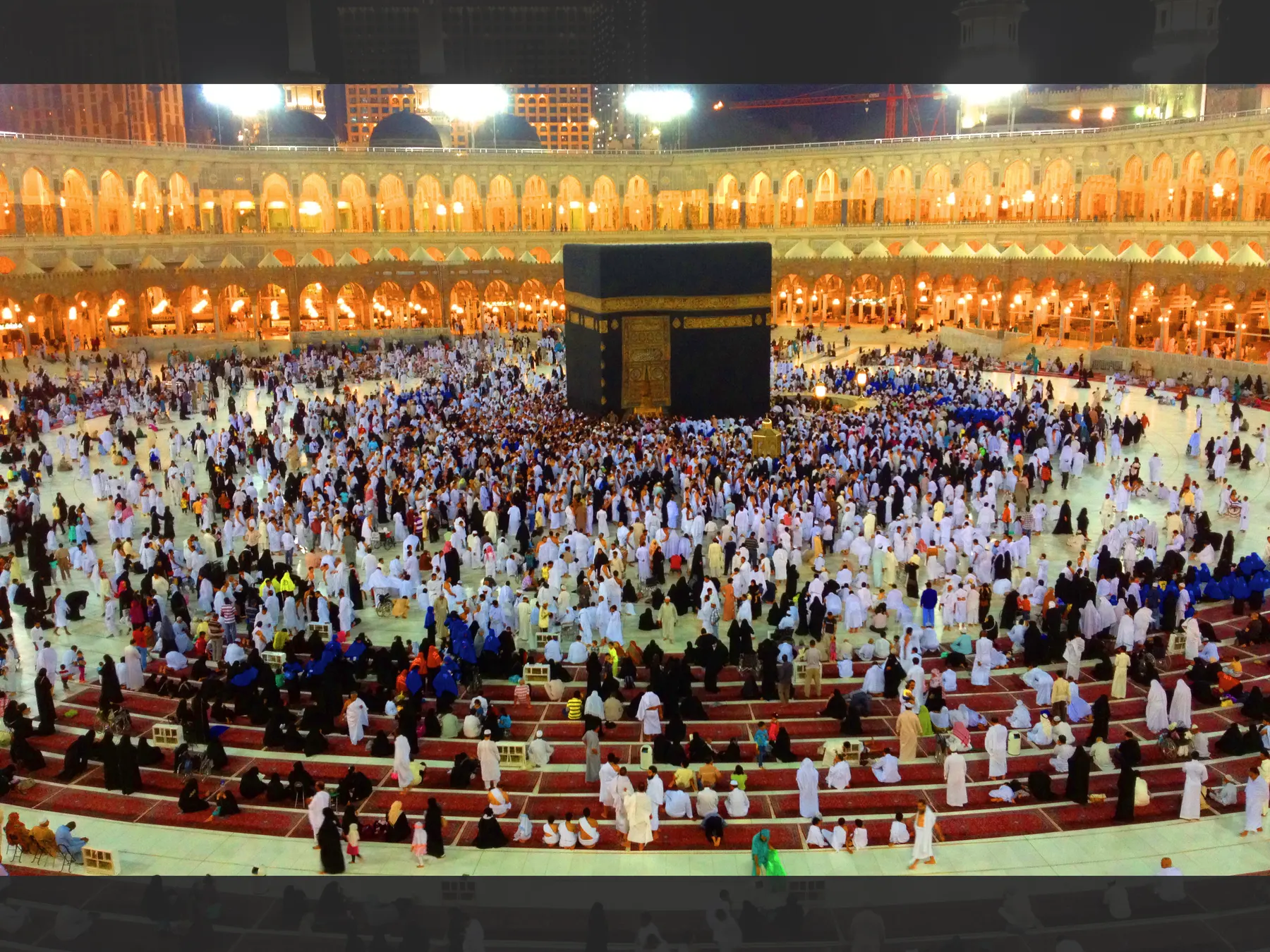 المسجد الحرام والكعبة المشرفة ليلًا